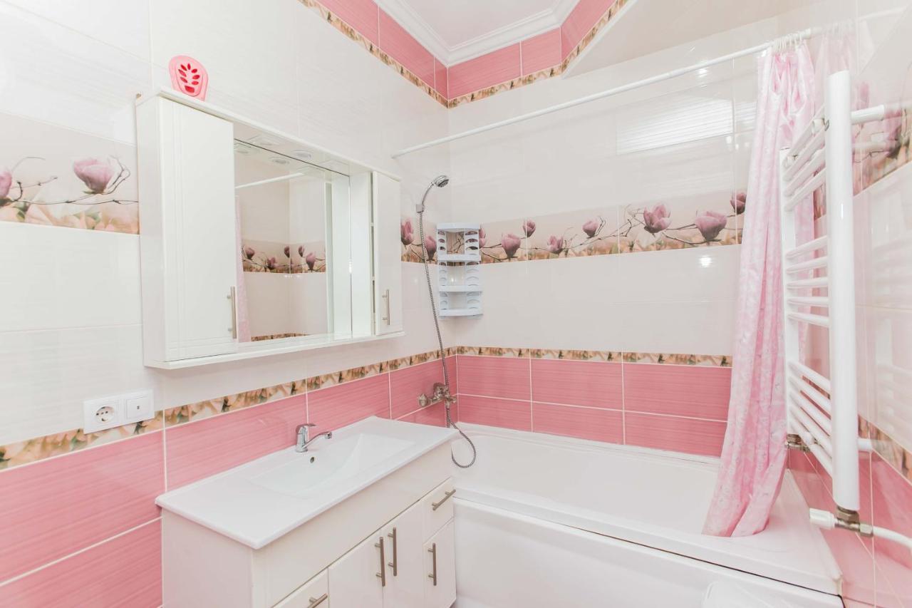 Apartament Spatios In Complex Residential Chisinau Ngoại thất bức ảnh